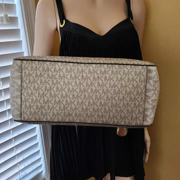 Michael Kors Jet Set Chain Logo LG Shoulder Tote Bag Gold - Picture 4 of 8